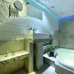 Apartment Regina Elisabeta Duplex-style Studios: Cozy Haven In The City Center *