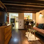 דירה Regina Elisabeta Duplex-style Studios: Cozy Haven In The City Center בוקרשט