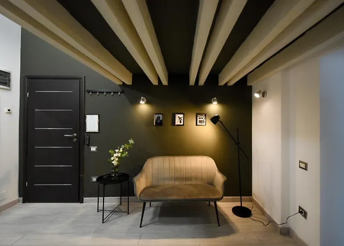 Regina Elisabeta Duplex-style Studios: Cozy Haven In The City Center *