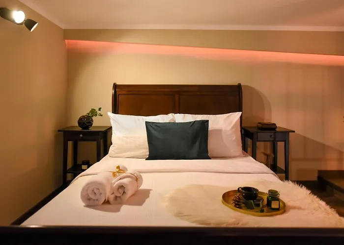 Regina Elisabeta Duplex-style Studios: Cozy Haven In The City Center Bucarest