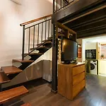 公寓 Regina Elisabeta Duplex-style Studios: Cozy Haven In The City Center *