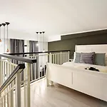 Regina Elisabeta Duplex-style Studios: Cozy Haven In The City Center 布加勒斯特