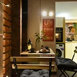 Appartamento Regina Elisabeta Duplex-style Studios: Cozy Haven In The City Center
