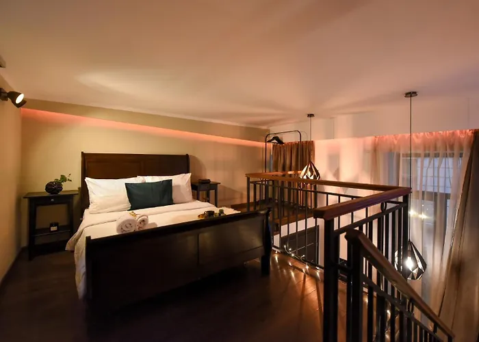 Regina Elisabeta Duplex-style Studios: Cozy Haven In The City Center