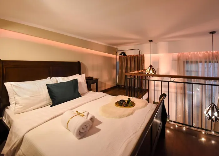 Apartment Regina Elisabeta Duplex-style Studios: Cozy Haven In The City Center *