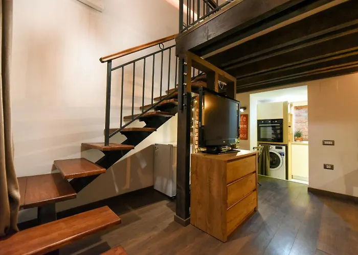 Apartment Regina Elisabeta Duplex-style Studios: Cozy Haven In The City Center *