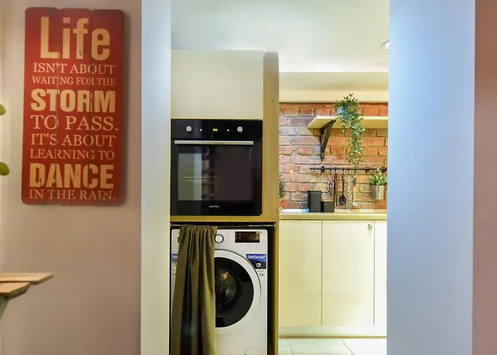 Regina Elisabeta Duplex-style Studios: Cozy Haven In The City Center *